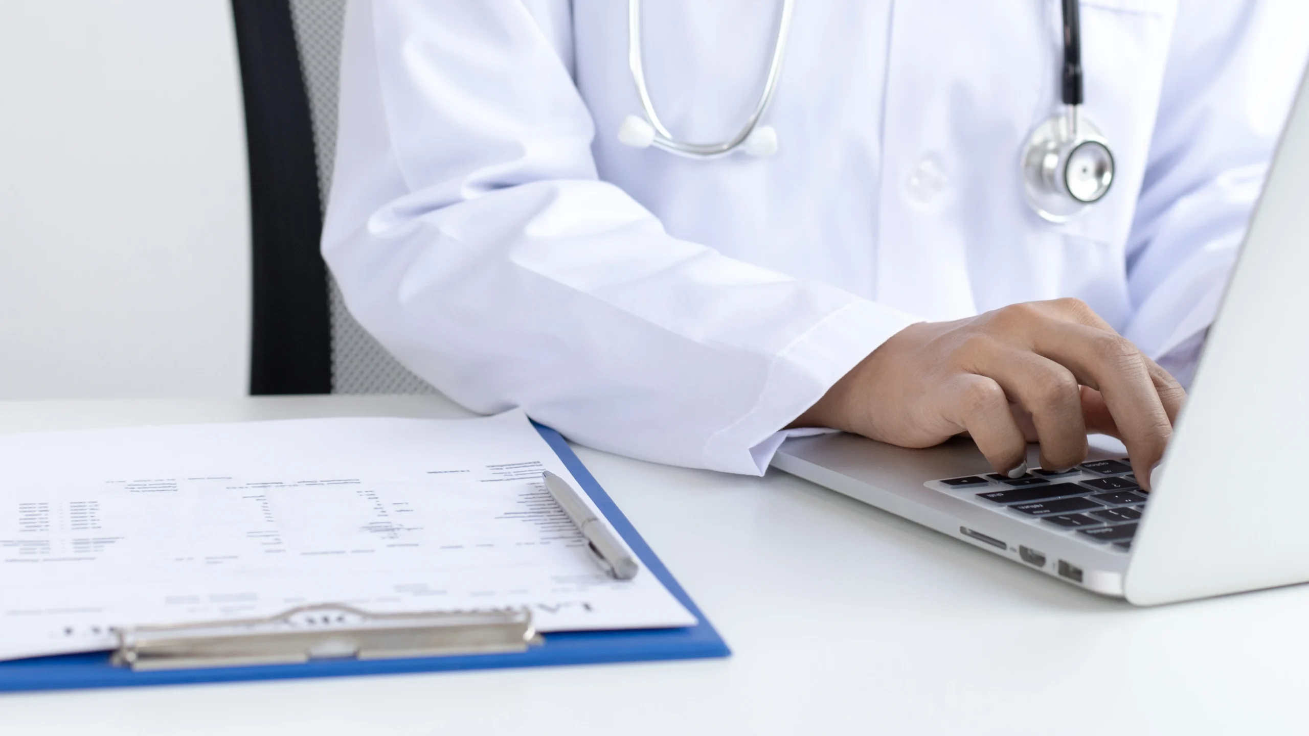 medical-office-phone-system-how-to-choose-a-hipaa-compliant-voip-for-your-practice